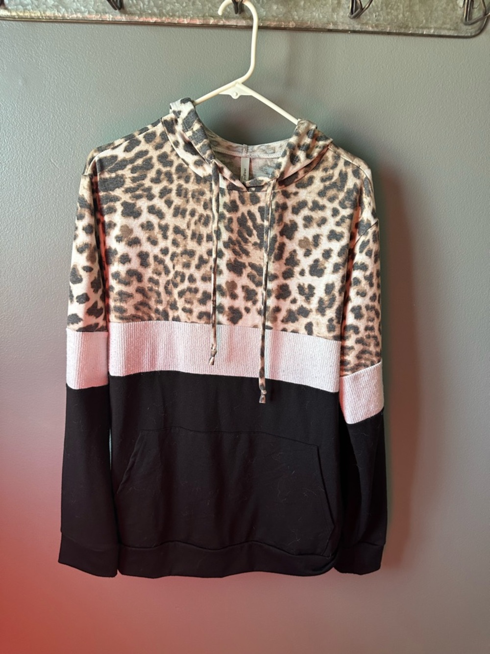 Magic Fit Leopard-Print Pullover Hoodie with White and Black Panels